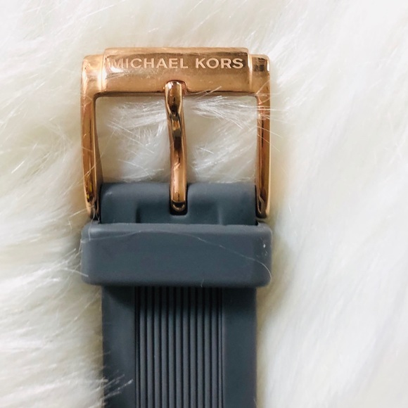 Micheal Kors watch - Picture 5 of 5